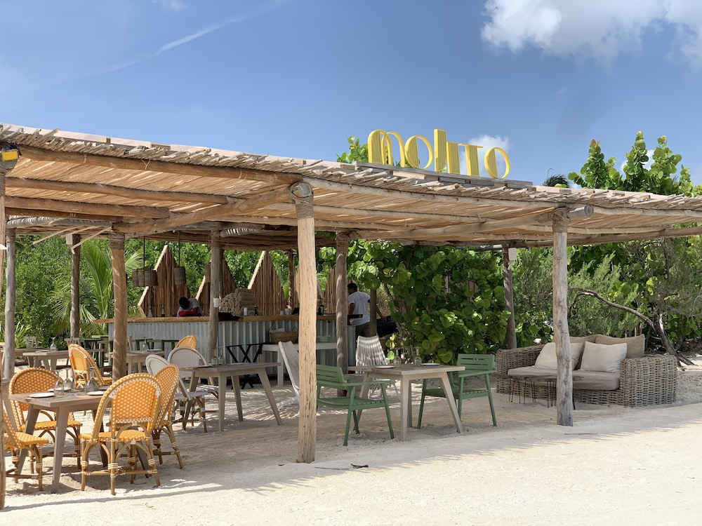 Beach bar