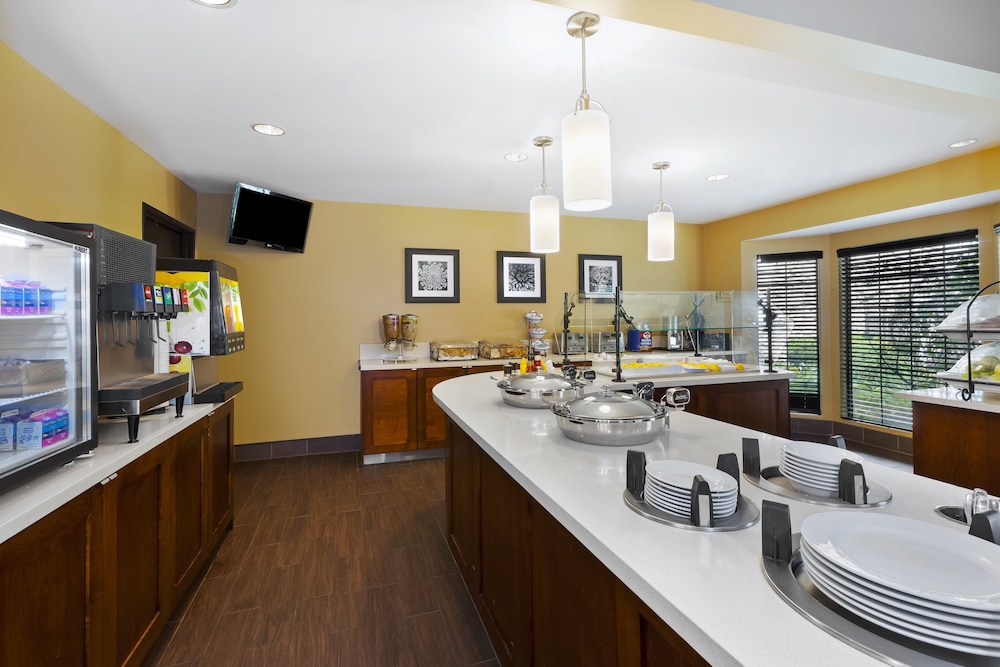 Staybridge Suites Detroit Utica by IHG - photo 44