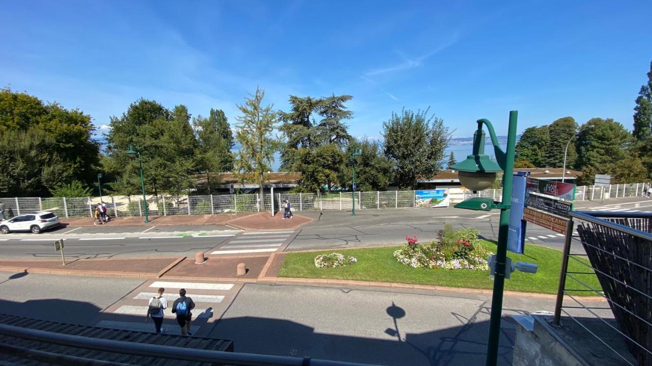 Magnifique T3 Spacieux de 150 M Carres Vue Lac Leman in Evian-Les-Bains, France