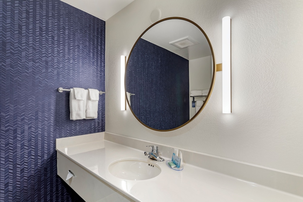 Fairfield Inn by Marriott Boone - photo 21