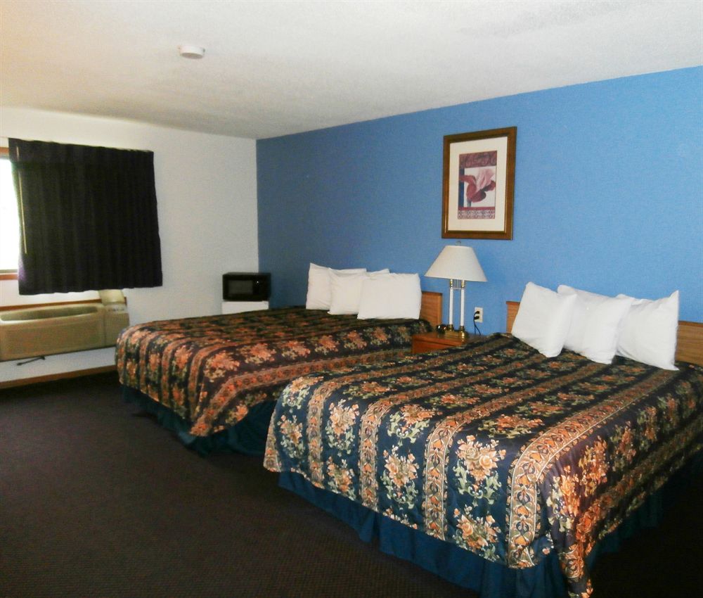 Rodeway Inn Baxter - photo 7