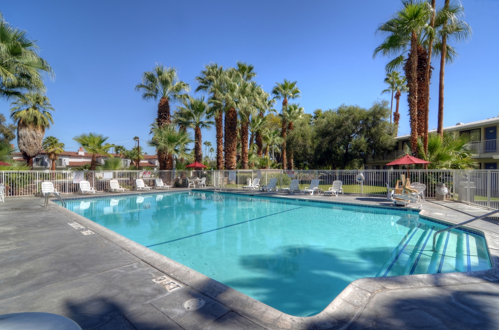 Motel 6 Palm Springs CA East Palm Canyon - photo 17