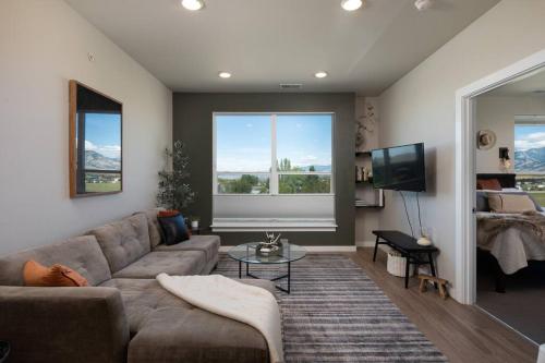 Cinnabar Suite Mountain Views — 4-Star Luxury Hotel in Bozeman, United States