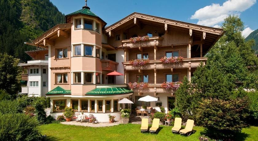Hotel Garni Glockenstuhl in Mayrhofen, Austria