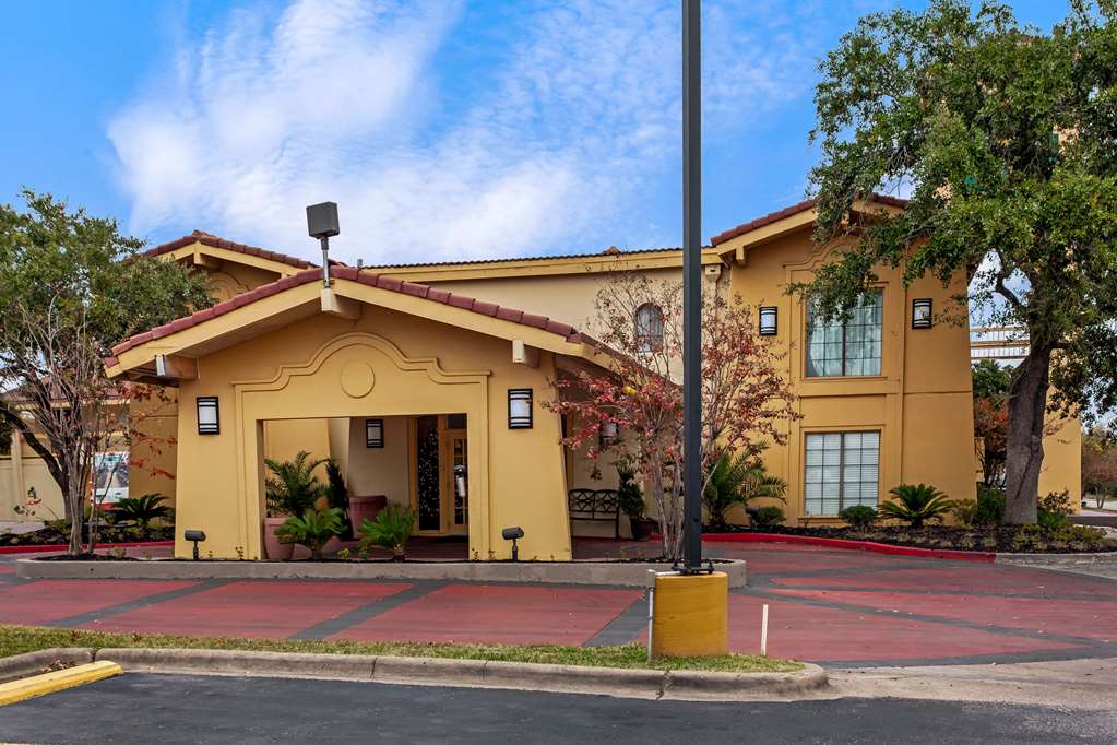 La Quinta Inn College Station - photo 2
