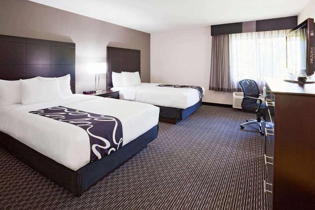 La Quinta Inn by Wyndham Oshkosh - photo 20