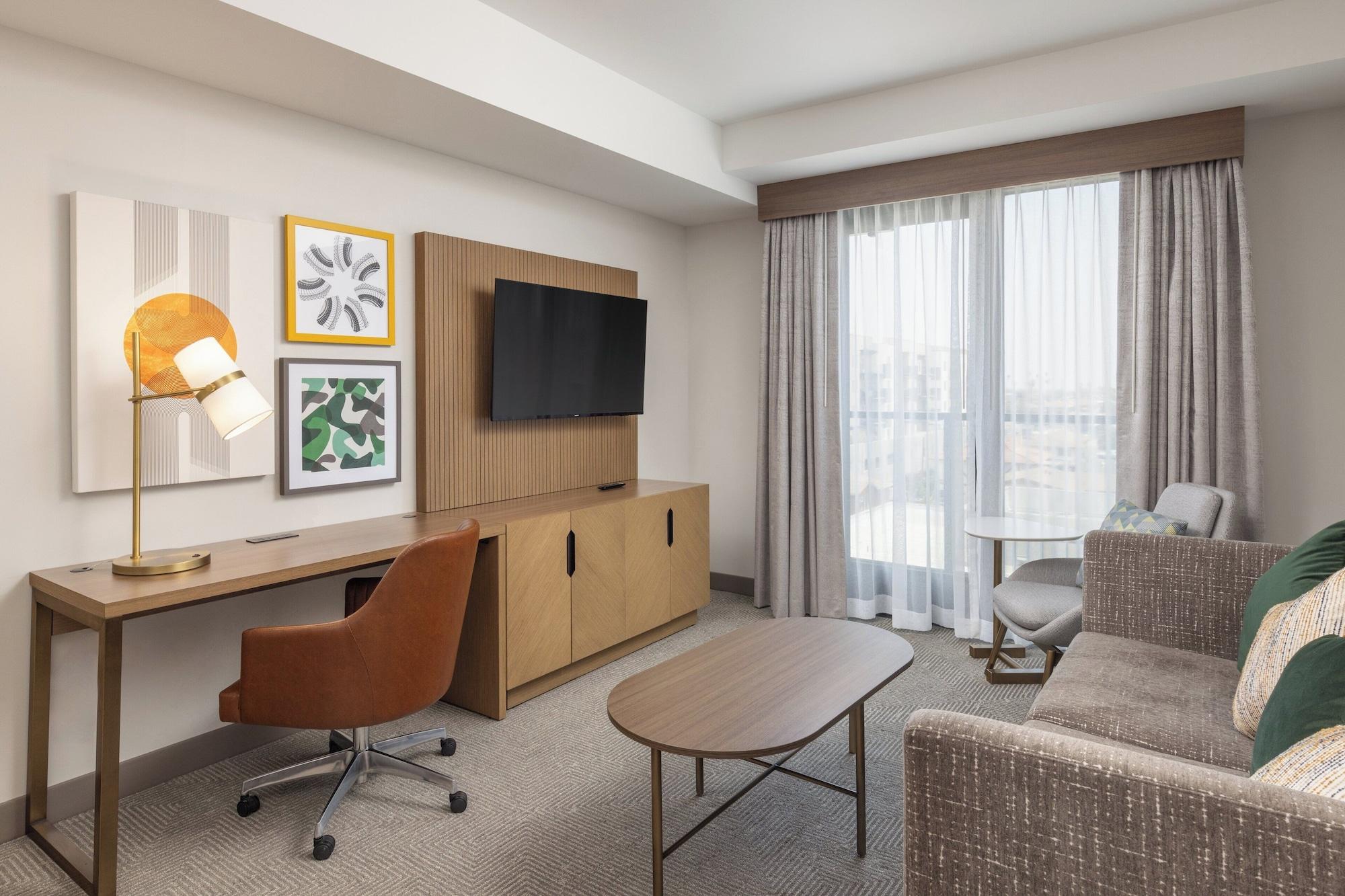 Holiday Inn & Suites Monterey Park Los Angeles by IHG - photo 3