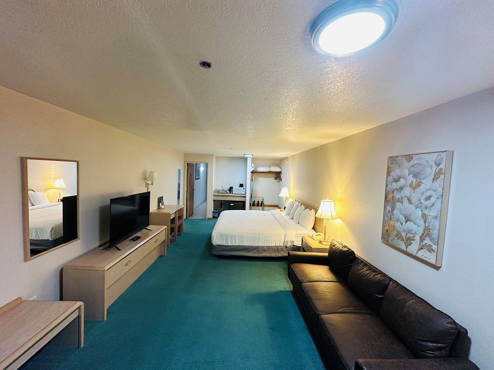 Timberland Inn & Suites - photo 22