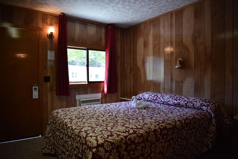 Robbins Motel - photo 11
