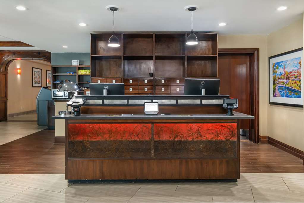 Best Western Plus Kansas City Sports Complex Hotel - photo 11