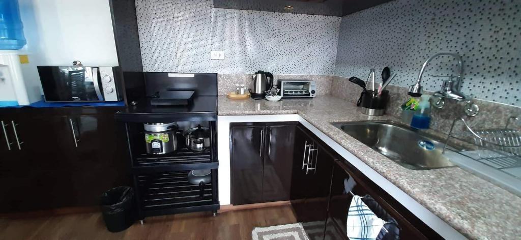 Gab's CozyHome at Bonbel Condo Botanical Gardens Baguio — 4-Star Luxury Hotel in Baguio, Philippines