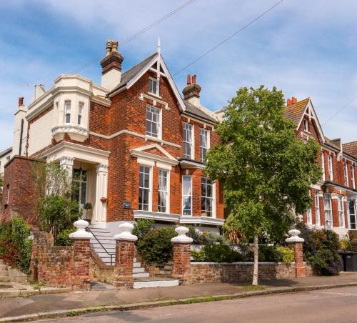 Black Rock House — 5-Star Luxury Hotel in Hastings, United Kingdom