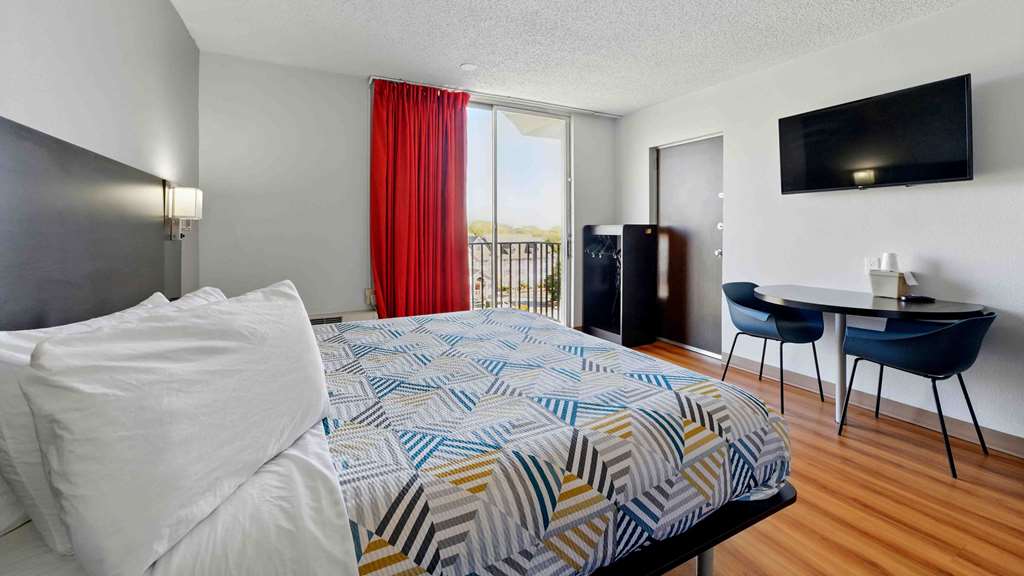 Motel 6 Atlanta GA Atlanta Airport - photo 20