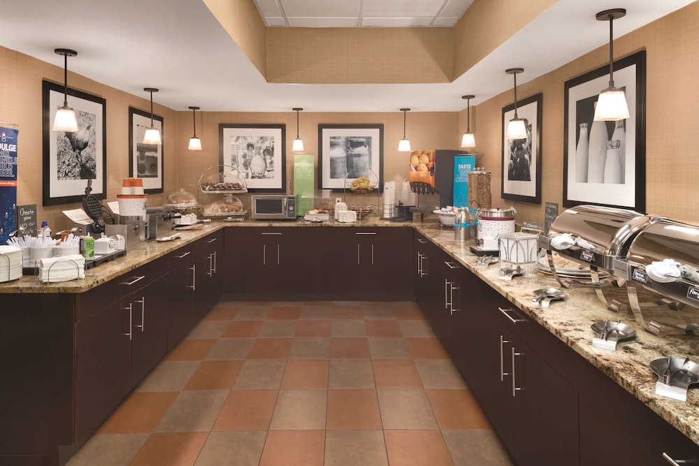 Hampton Inn Cincinnati Kings Island - photo 17