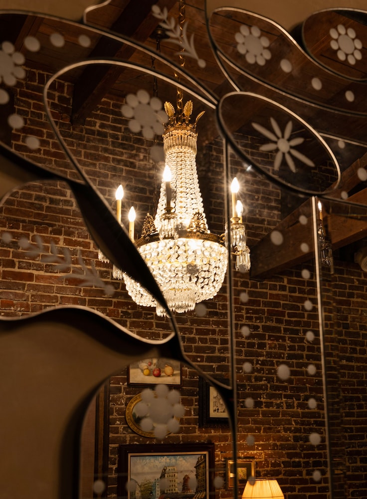 Hotel Cleo Knoxville Downtown a Tribute Portfolio Hotel - photo 4