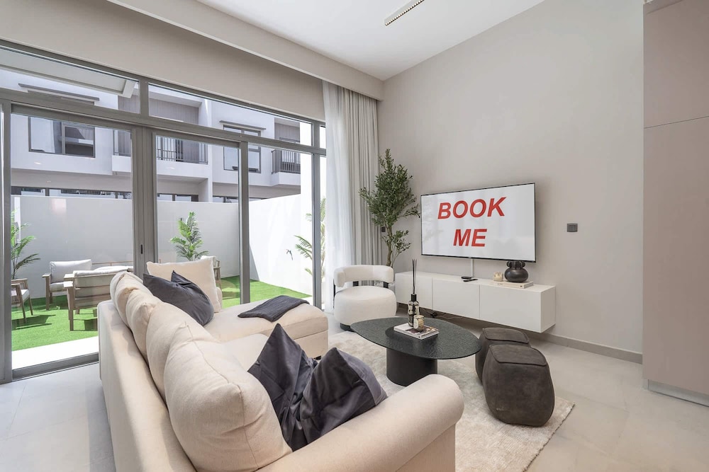 Free housekeeping visits during your stay StayShort Classy 4 Bedroom Villa With Spacious Balcony in Nad Al Sheba — 4-Star Luxury Hotel in Dubai, United Arab Emirates