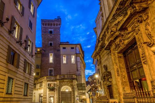 Guesthouse MySuiteTower Pantheon — 4-Star Luxury Hotel in Rome, Italy