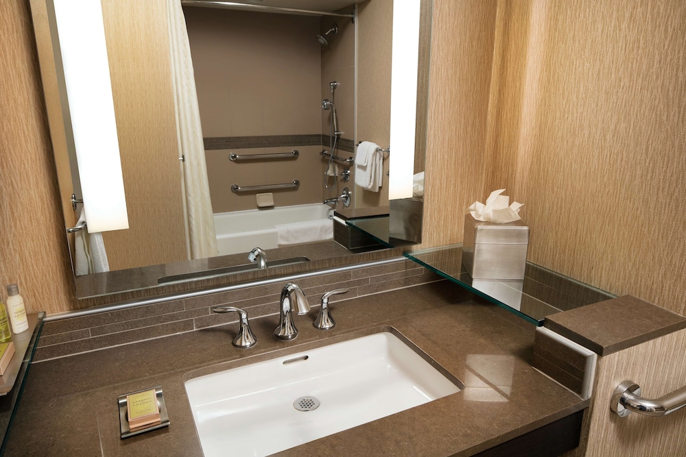 DoubleTree by Hilton Sonoma Wine Country - photo 30