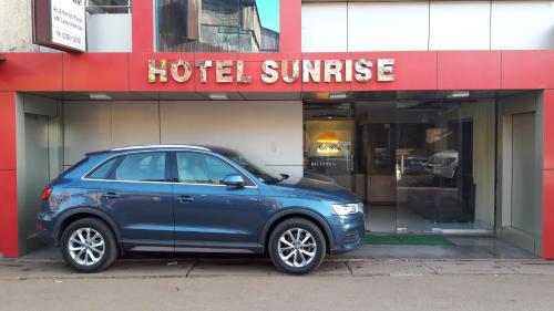 Hotel Sunrise — hotel in Satara
