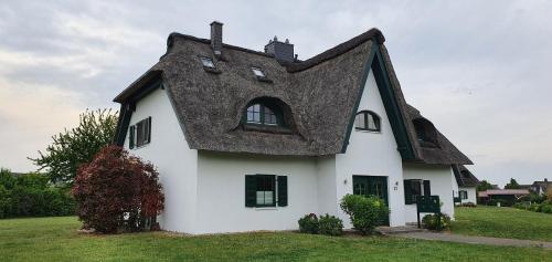 Bei Schroeter s — 4-Star Luxury Hotel in Dassow, Germany