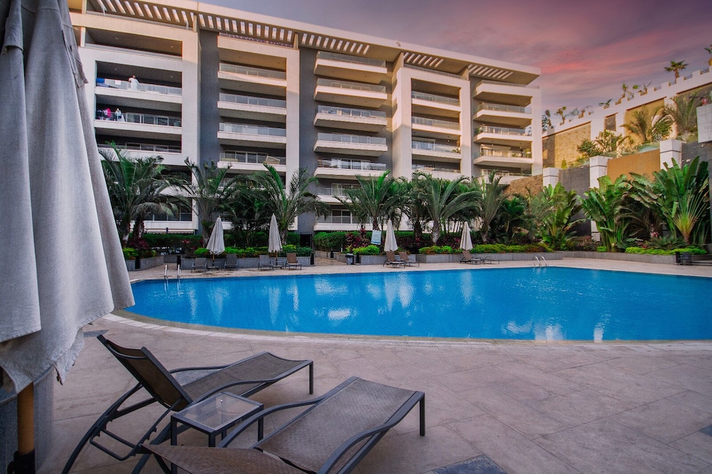 Ocean Apartments — 4-Star Luxury Hotel in Cairo, Egypt