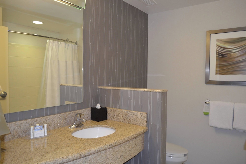 Courtyard by Marriott Winchester - photo 14