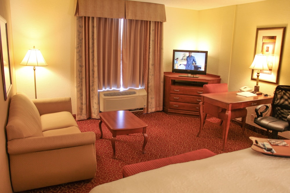 Hampton Inn & Suites Grenada - photo 7