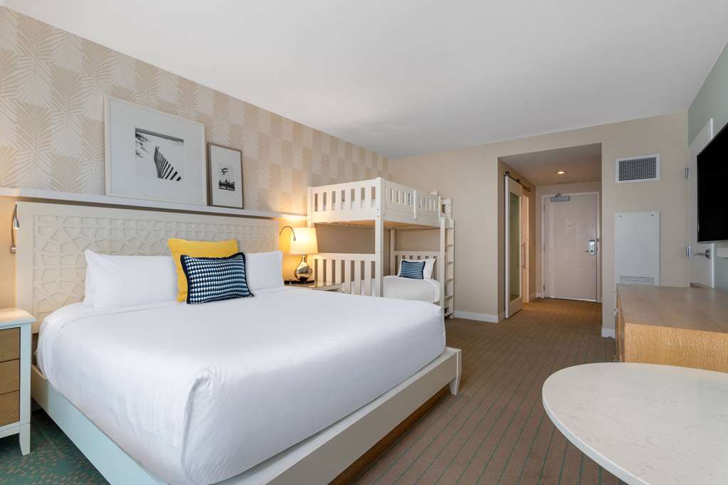 Wyndham Grand Clearwater Beach - photo 33