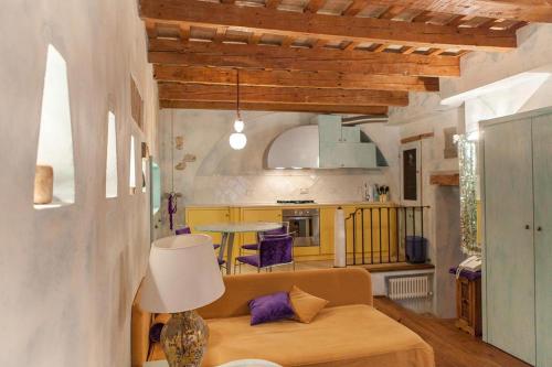 MarcheAmore Il Passaggio Segreto luxury loft with private courtyard — 4-Star Luxury Hotel in Fermo, Italy