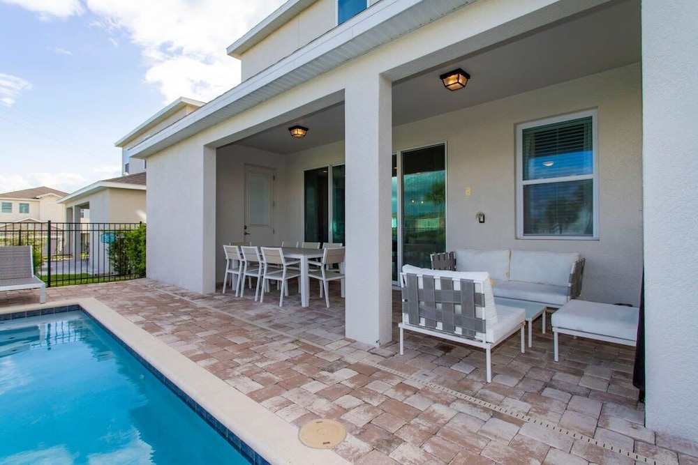 Luxurious 5Bd Single Family w Pool&Jacuzzi @Encore Resort 7432 - photo 49