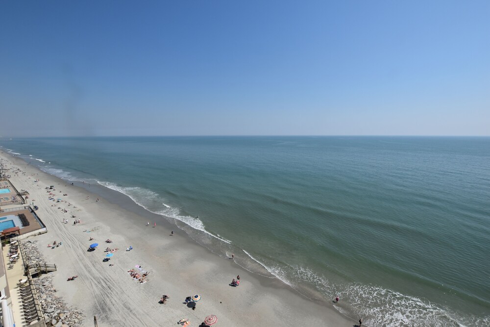 1206 Waters Edge Resort 1 Bedroom Condo by RedAwning - photo 39