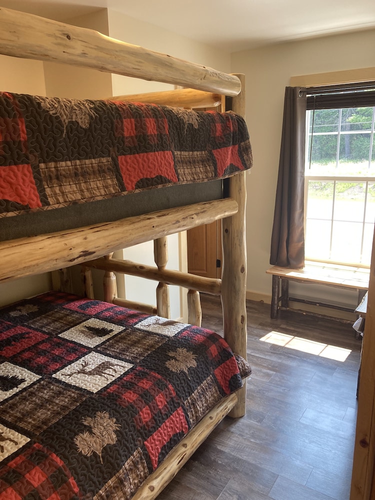 Keweenaw Waters Resort - photo 12
