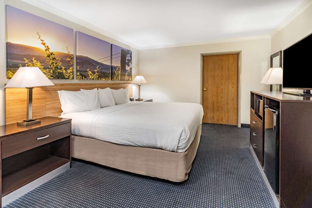 Days Inn by Wyndham Winnemucca - photo 13