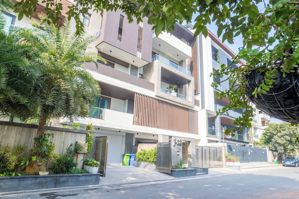 Housr 2 BHK Apartment Sector 41 Gurgaon