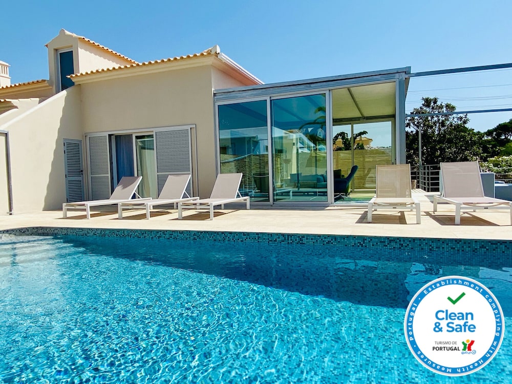 Otto by Check in Portugal in Quarteira, Portugal