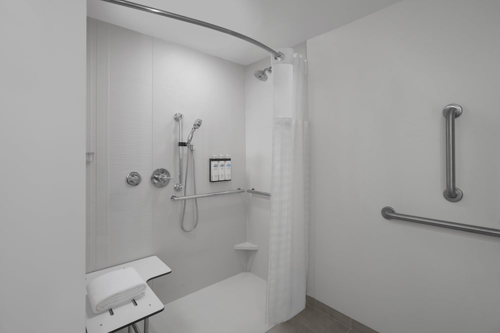 Hyatt House Raleigh Downtown Seaboard Station - photo 25