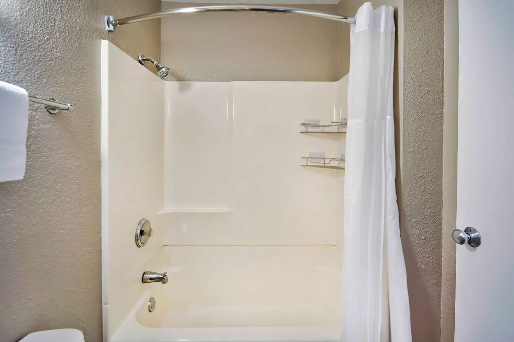 Motel 6 Vallejo CA Six Flags West - photo 21