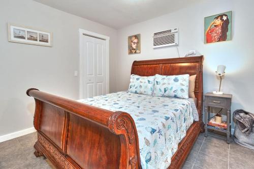 Hidden Gem Effiency Studio Perfect Location — 4-Star Luxury Hotel in Tampa, United States