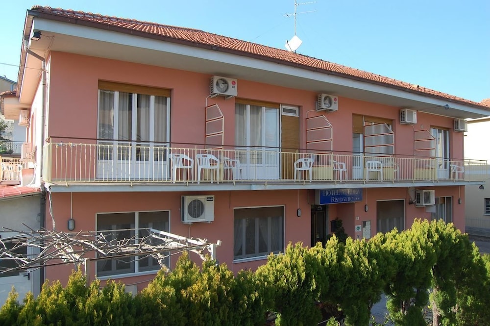 Hotel Aurora - carbon neutral hotel in Loano