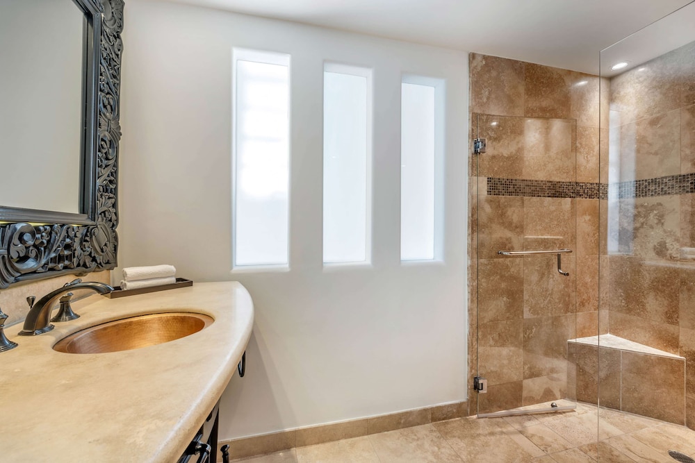 Bathroom shower