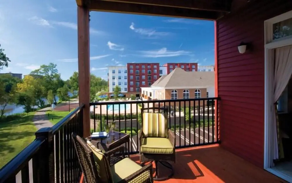 L Suites At Valley Forge - photo 6