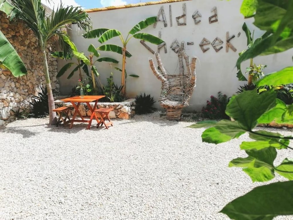 Aldea Che eek in Bacalar, Mexico