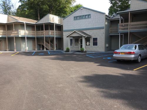 Town House Inn - photo 21