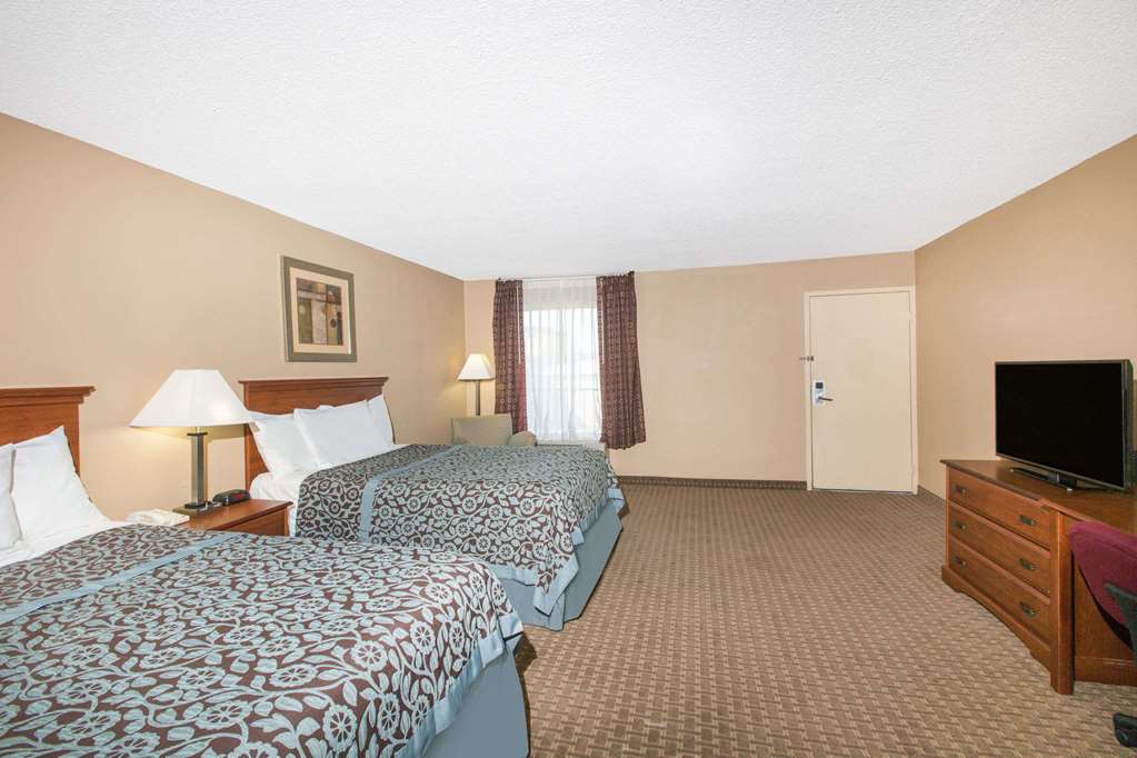 Days Inn by Wyndham Ripley - photo 13