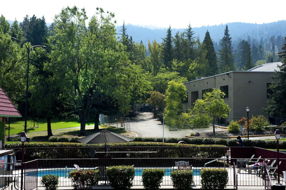 Flagship Inn of Ashland - photo 27
