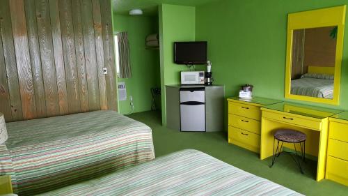 Caribbean Motel - photo 55