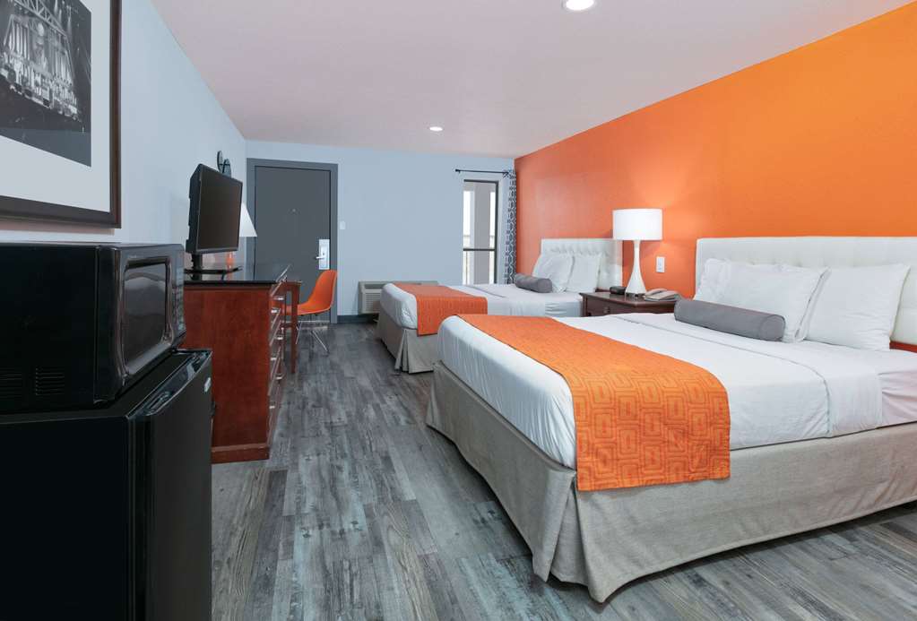 Howard Johnson by Wyndham San Marcos - photo 27