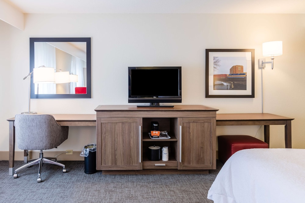 Hampton Inn Rochester South - photo 18