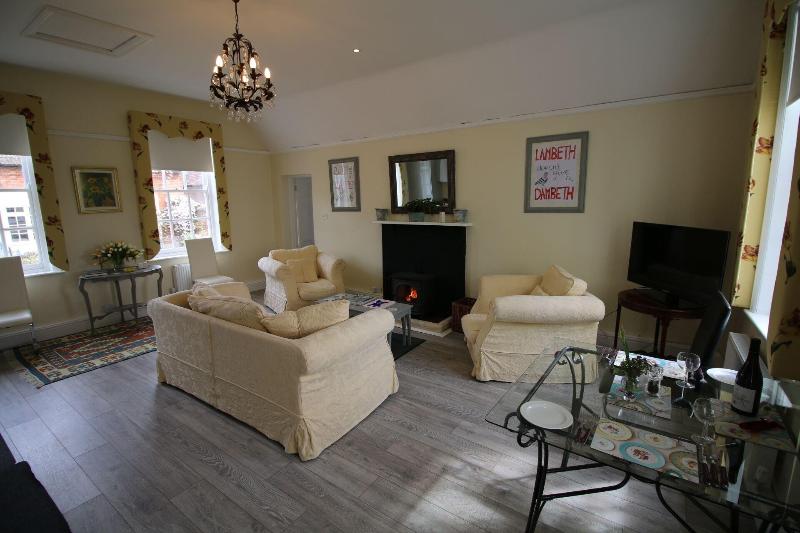 Prince Hill Holiday Cottages in Devizes, United Kingdom