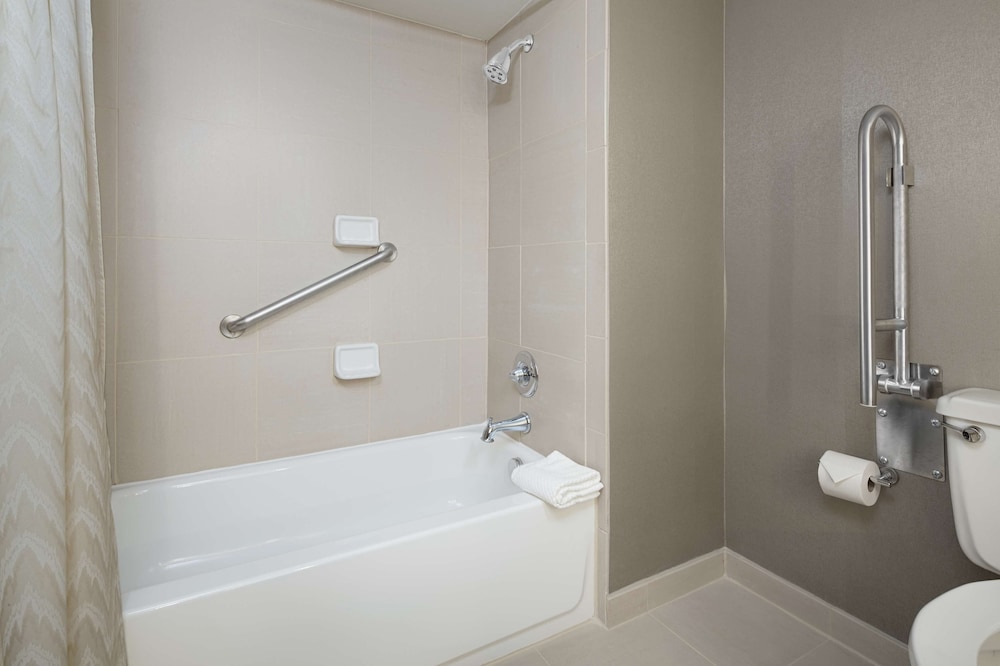 DoubleTree by Hilton Dallas Near the Galleria - photo 14